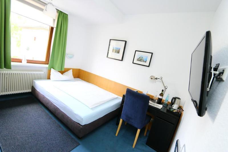 City Hotel Fellbach 24H Check-In Zewnętrze zdjęcie