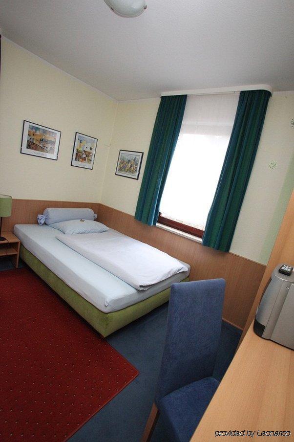 City Hotel Fellbach 24H Check-In Zewnętrze zdjęcie