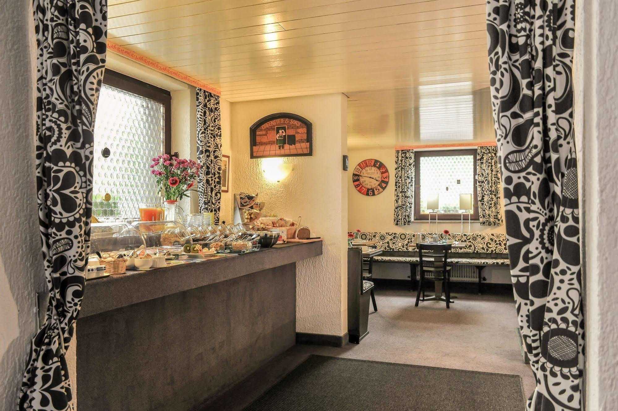 City Hotel Fellbach 24H Check-In Zewnętrze zdjęcie
